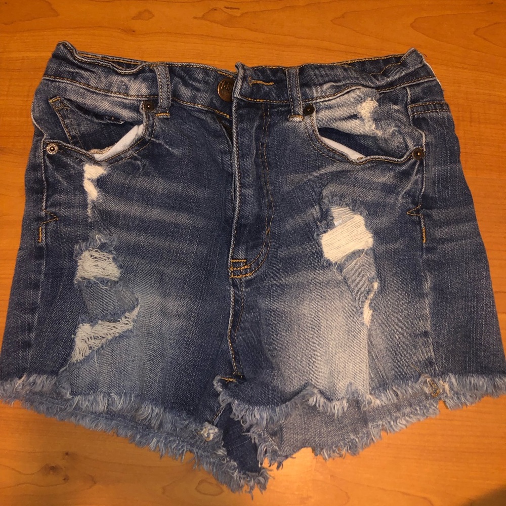 tokyo darling jean shorts. high waisted SIZE 2